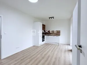 Pronájem bytu 2+kk, Praha - Liboc, Jenečská, 34 m2