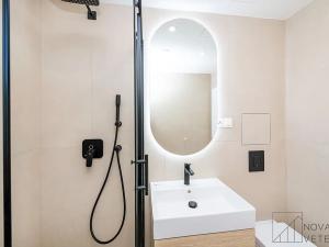 Prodej bytu 4+kk, Praha - Žižkov, Hartigova, 86 m2