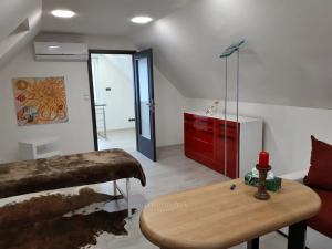Pronájem rodinného domu, Hostivice, 75 m2