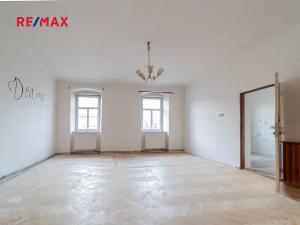 Prodej činžovního domu, Staré Město, nám. Osvobození, 444 m2