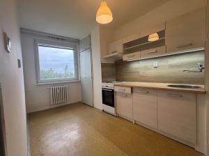 Pronájem bytu 1+1, Příbram, Sportovní, 38 m2