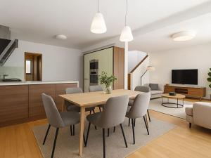 Prodej rodinného domu, Úholičky, Nade Dvorem, 192 m2