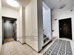 Pronájem bytu 2+kk, České Budějovice, Fráni Šrámka, 59 m2