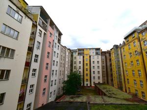 Pronájem bytu 2+kk, Praha - Holešovice, Veletržní, 44 m2