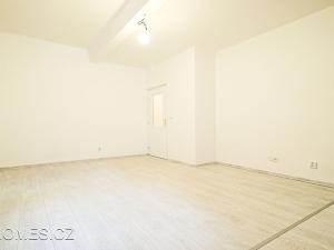 Pronájem bytu 1+1, Praha - Bubeneč, Charlese de Gaulla, 40 m2