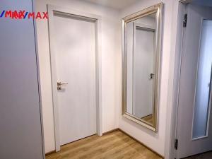 Pronájem bytu 2+kk, Praha - Libeň, Kotlaska, 59 m2