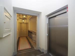 Pronájem bytu 2+1, Praha - Nové Město, Bolzanova, 92 m2