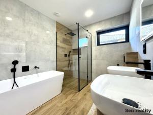 Prodej rodinného domu, Dašice, Za Barevnou, 120 m2