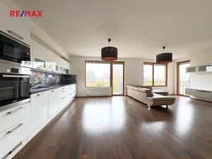 Prodej bytu 3+kk, Praha - Hloubětín, Modrého, 85 m2