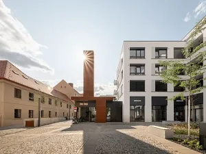 Pronájem garážového stání, Praha - Nusle, Závišova, 14 m2