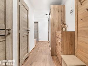 Prodej bytu 2+kk, Trutnov, náměstí Horníků, 56 m2