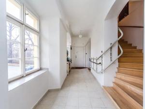 Pronájem bytu 2+1, Praha - Malá Strana, Nosticova, 67 m2