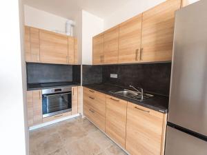 Pronájem bytu 2+kk, Praha - Hlubočepy, Fabiánové, 48 m2
