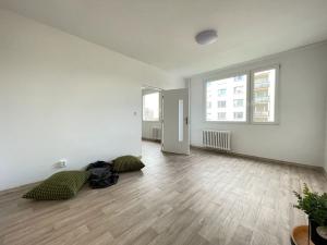 Pronájem bytu 1+1, Litvínov, Školní, 35 m2