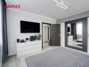 Prodej bytu 1+1, Chodová Planá, 35 m2