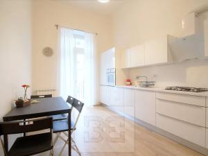 Pronájem bytu 3+1, Praha - Vinohrady, Mánesova, 111 m2