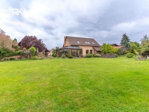 Prodej rodinného domu, Bříství, 375 m2