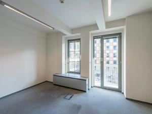 Pronájem kanceláře, Praha - Holešovice, Jankovcova, 237 m2