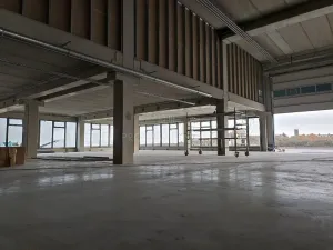 Pronájem výrobních prostor, Praha - Horní Počernice, K Bílému vrchu, 5500 m2