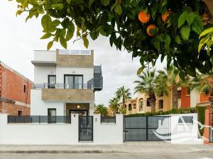 Prodej vily, Torrevieja, Španělsko, 95 m2