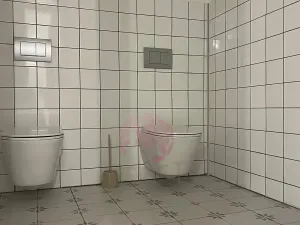 Pronájem obchodního prostoru, Kostelec nad Černými lesy, náměstí Smiřických, 70 m2