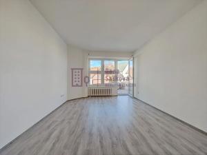 Pronájem bytu 1+kk, Jindřichův Hradec, Nádražní, 43 m2