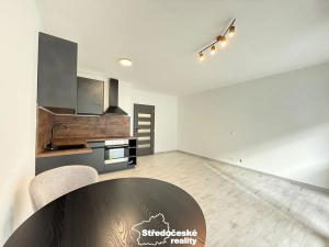 Pronájem bytu 1+kk, Uhlířské Janovice, Hrnčířská, 35 m2