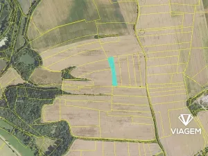 Prodej podílu pole, Dobříč, 328 m2