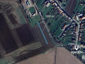 Prodej podílu pozemku, Kunovice, 375 m2