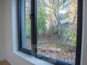 Pronájem bytu 2+kk, Praha - Libeň, Na Okrouhlíku, 52 m2