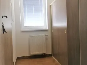 Pronájem bytu 2+kk, Jeneč, 54 m2