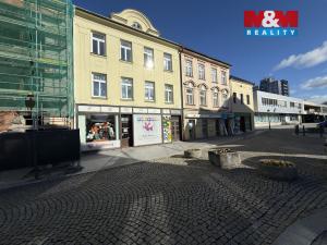Pronájem obchodního prostoru, Karviná - Fryštát, Masarykovo nám., 140 m2