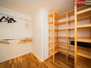 Prodej vily, Praha - Slivenec, Opálová, 282 m2