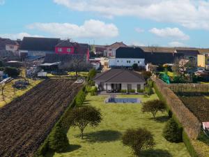 Prodej pozemku, Moravský Krumlov - Rakšice, Družstevní, 916 m2