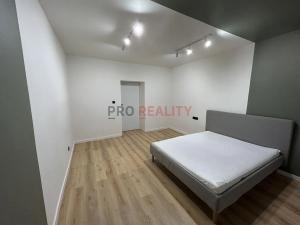 Pronájem bytu 3+kk, Ostrava, náměstí Republiky, 73 m2