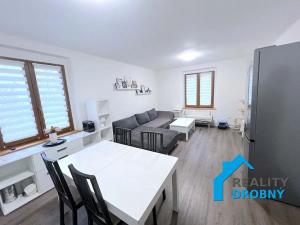 Pronájem bytu 3+kk, Děčín, Na Pěšině, 66 m2