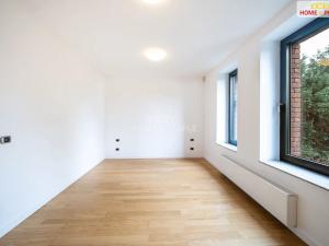 Prodej bytu 2+kk, Praha - Podolí, Jeremenkova, 62 m2