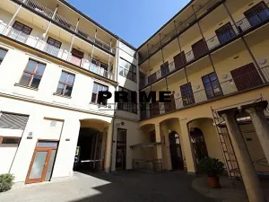 Pronájem kanceláře, Praha - Smíchov, Štefánikova, 55 m2