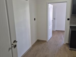 Pronájem bytu 3+kk, Praha - Strašnice, Věšínova, 68 m2
