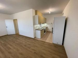 Pronájem bytu 1+kk, Pardubice, Dubinská, 40 m2
