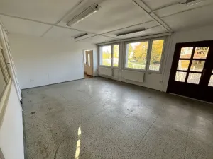 Pronájem obchodního prostoru, Jihlava, Kosovská, 250 m2