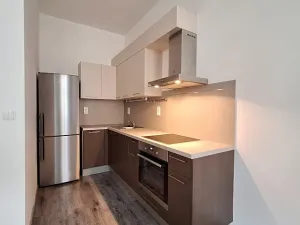 Pronájem bytu 2+kk, Praha - Holešovice, Na Maninách, 46 m2