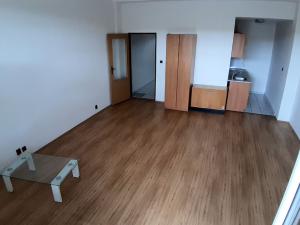 Pronájem bytu 2+kk, Bílina - Teplické Předměstí, Sídliště Za Chlumem, 30 m2