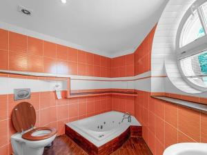 Pronájem bytu 3+1, Praha - Smíchov, Radlická, 134 m2