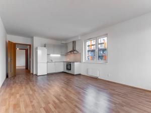 Pronájem bytu 2+kk, Praha - Vysočany, Strnadových, 55 m2