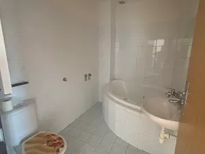Pronájem bytu 3+kk, Náměšť nad Oslavou, Masarykovo nám., 92 m2