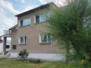 Prodej rodinného domu, Jeneč, Lidická, 145 m2