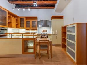 Pronájem bytu 2+1, Praha - Malá Strana, Mostecká, 80 m2