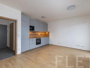 Pronájem bytu 1+kk, Praha - Košíře, Fabiánové, 31 m2