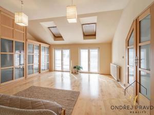 Prodej činžovního domu, Lety, Sokolská, 265 m2